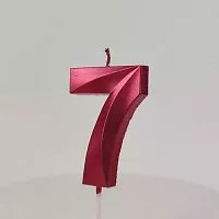 Свеча цифра "7", красная