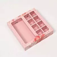 Коробка под 8 конфет и плитку "Розовые цветы" 17,8*17,8*3,5см